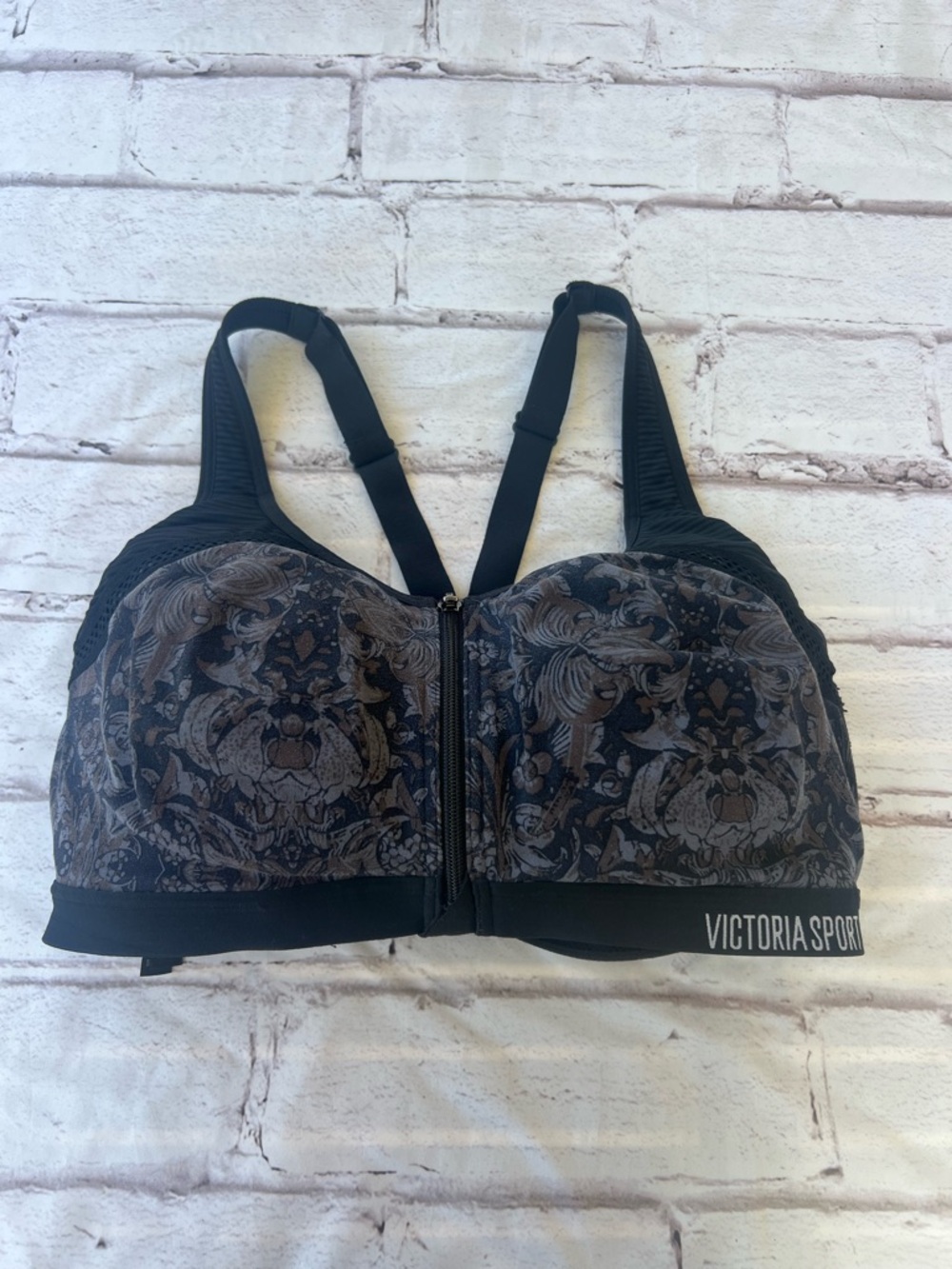Victoria's Secret Black and Gray Front-Zip Sports Bra